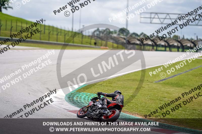 Sepang;event digital images;motorbikes;no limits;peter wileman photography;trackday;trackday digital images